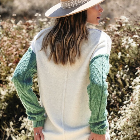 Vinyard Green color block patched pocket sweater size L (8-10) - Picture 4 of 7